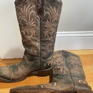 Circle G Women's Heeled Boots - Brown and Tan